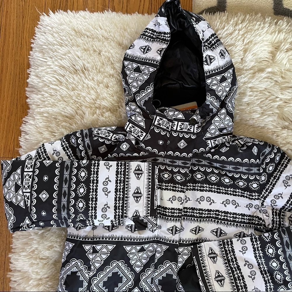NEW SMX Ski Snowboard Jacket Black Aztec Print Black White Size Medium NWT - Picture 5 of 16